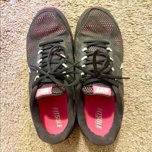 Nike running gym shoes